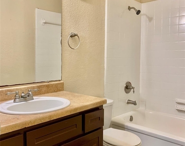 8100 Creekbend Drive - Photo Thumbnail 9
