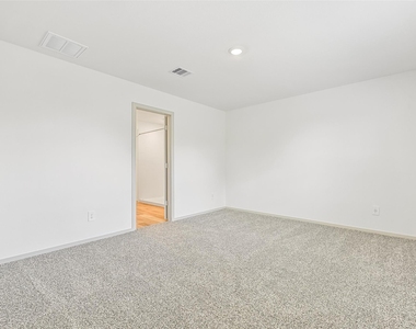 1015 Bluegill Drive - Photo Thumbnail 14