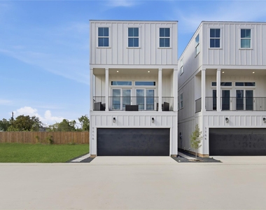 7702 Earl Rudder Way - Photo Thumbnail 1