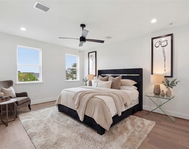 7702 Earl Rudder Way - Photo Thumbnail 34