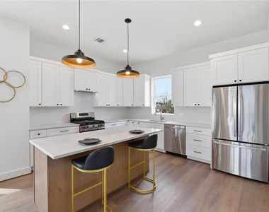 7702 Earl Rudder Way - Photo Thumbnail 19