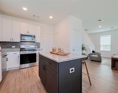 17711 Vernonia Lane - Photo Thumbnail 10