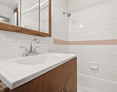 609 Cortlandt Street - Photo Thumbnail 22