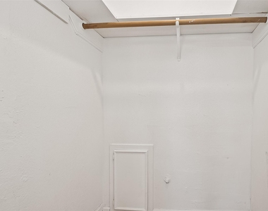 609 Cortlandt Street - Photo Thumbnail 16