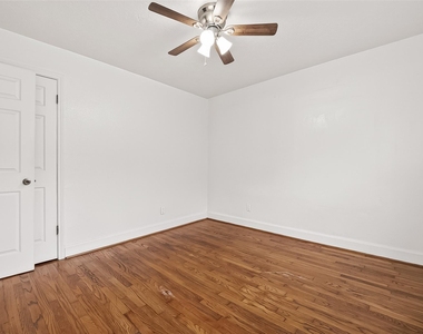 609 Cortlandt Street - Photo Thumbnail 20