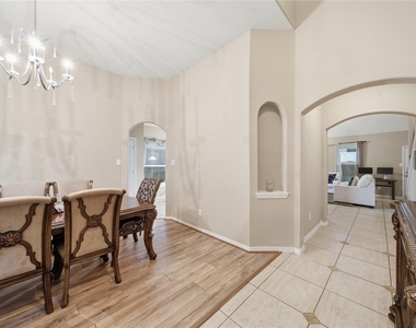 5106 Westwood Pines Drive - Photo Thumbnail 4
