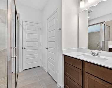 5019 Bowen Prairie Drive - Photo Thumbnail 43
