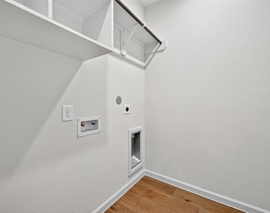 5019 Bowen Prairie Drive - Photo Thumbnail 18