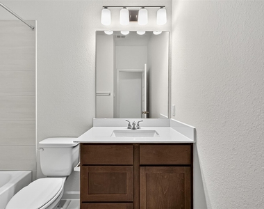 5019 Bowen Prairie Drive - Photo Thumbnail 29