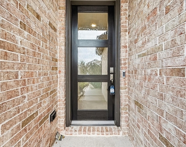 5019 Bowen Prairie Drive - Photo Thumbnail 5