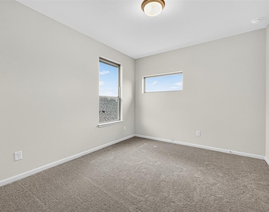 5019 Bowen Prairie Drive - Photo Thumbnail 27