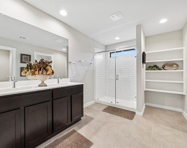 7906 Brumbly Lane - Photo Thumbnail 8
