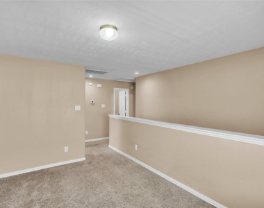 1418 Banbury Court - Photo Thumbnail 14