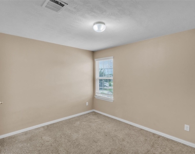 1418 Banbury Court - Photo Thumbnail 19