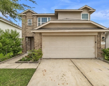 1418 Banbury Court - Photo Thumbnail 2