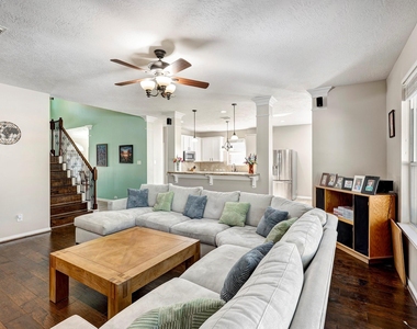 2511 Bridgestone Park Lane - Photo Thumbnail 6