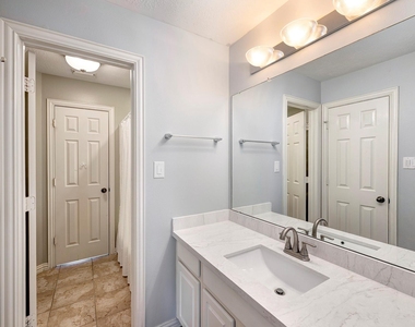 2511 Bridgestone Park Lane - Photo Thumbnail 17