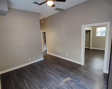 711 Graham Place - Photo Thumbnail 1