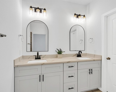 138 Meadow Landing Drive - Photo Thumbnail 20