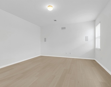138 Meadow Landing Drive - Photo Thumbnail 30
