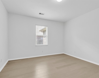 138 Meadow Landing Drive - Photo Thumbnail 26