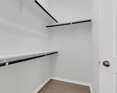 138 Meadow Landing Drive - Photo Thumbnail 23
