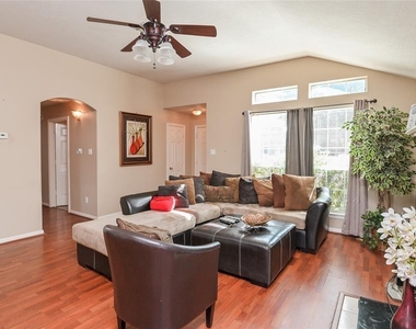 18446 S Wimbledon Drive - Photo Thumbnail 6