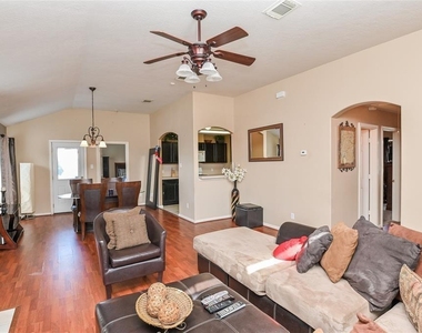 18446 S Wimbledon Drive - Photo Thumbnail 8