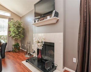 18446 S Wimbledon Drive - Photo Thumbnail 5