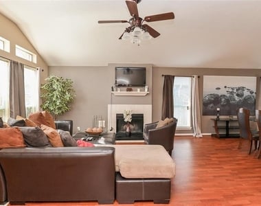 18446 S Wimbledon Drive - Photo Thumbnail 2