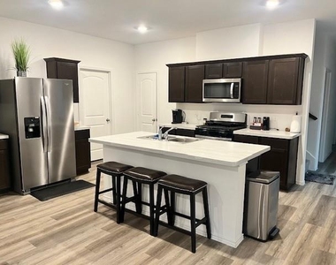 1130 Sultana Springs Court - Photo Thumbnail 2