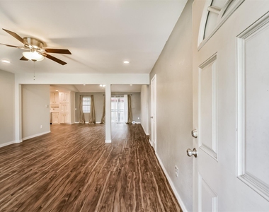 3700 Stassen Street - Photo Thumbnail 3