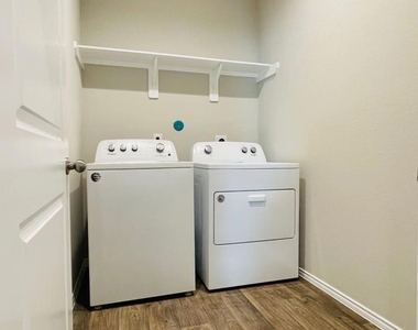 4438 Salerno Gulf Way - Photo Thumbnail 15