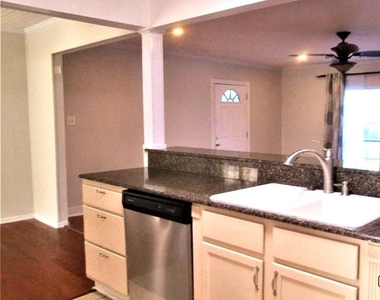 1514 Zora Street - Photo Thumbnail 7