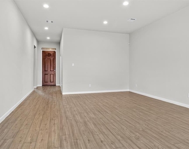 10220 Goose Creek Lane - Photo Thumbnail 27