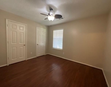 17110 Fairway Glen Court - Photo Thumbnail 20