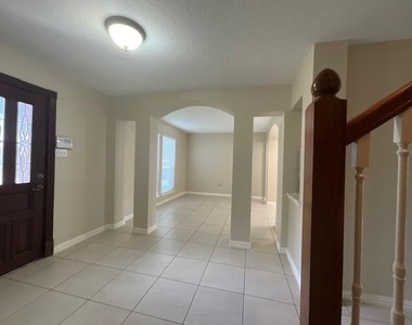 17110 Fairway Glen Court - Photo Thumbnail 2