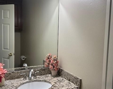 17110 Fairway Glen Court - Photo Thumbnail 13