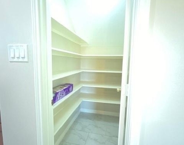 17110 Fairway Glen Court - Photo Thumbnail 11