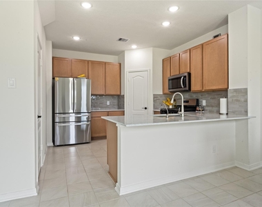 22826 Mahogany Hills Lane - Photo Thumbnail 4