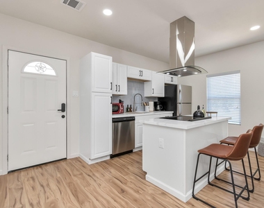 1812 Wheeler Street - Photo Thumbnail 21