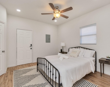 1812 Wheeler Street - Photo Thumbnail 14