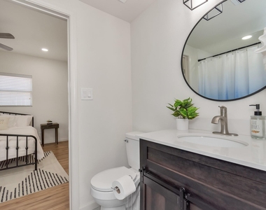 1812 Wheeler Street - Photo Thumbnail 15