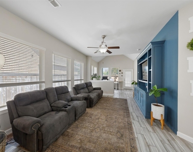 15510 Bosque Valley Court - Photo Thumbnail 2