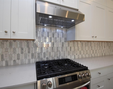 6303 Golden Seaton Drive - Photo Thumbnail 9