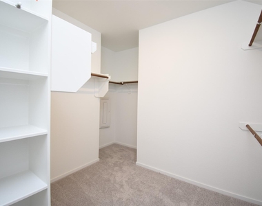 6303 Golden Seaton Drive - Photo Thumbnail 33
