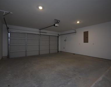 6303 Golden Seaton Drive - Photo Thumbnail 43