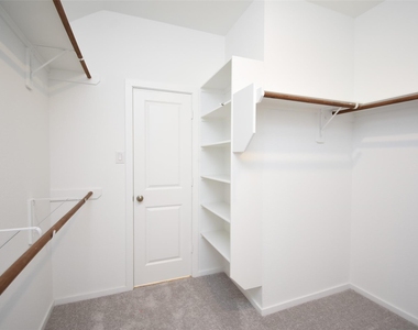6303 Golden Seaton Drive - Photo Thumbnail 34