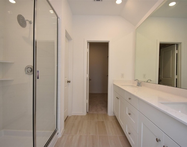 6303 Golden Seaton Drive - Photo Thumbnail 25