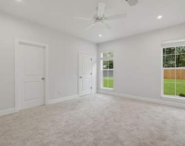 3418 Shadowcrest Lane - Photo Thumbnail 8